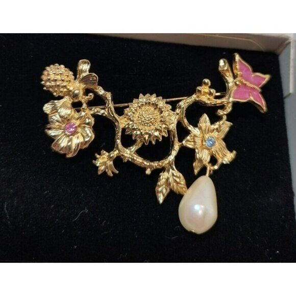 Vtg Avon 1994 Garden of Eden Pin/Brooch Goldtone with Pink & White Colors NIB - Picture 1 of 8